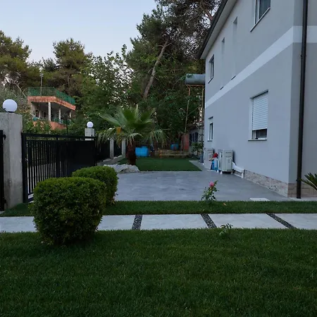 公寓 Blue Durres Albania 格勒姆